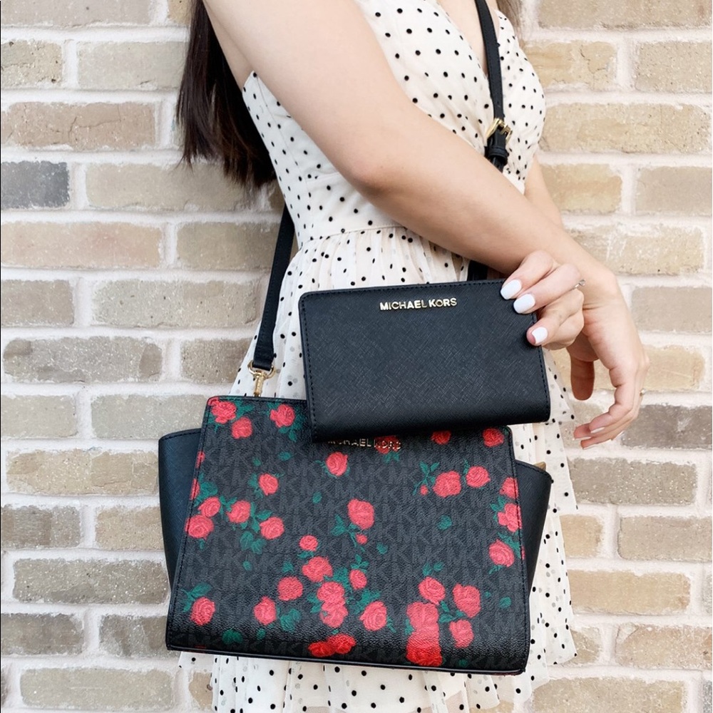 Gaby’sBags👜💕- Michael Kors Crossbody Wallet SET - Picture 2 of 8